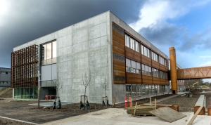 Nybyggede Bygning 44 på Syddansk Universitet (SDU) lever op til kravene i lavenergiklasse BK 2020, selv om den ”kun” er bygget som LK2015.